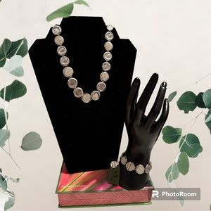 New necklace and bracelet set !